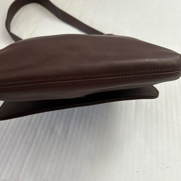 Coach Vintage Brown Leather Shoulders Bag - Picture 11 of 15